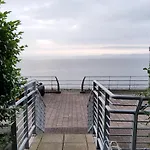 2 Bed Aprtmt- Waterfront, 5 Beds, Parking